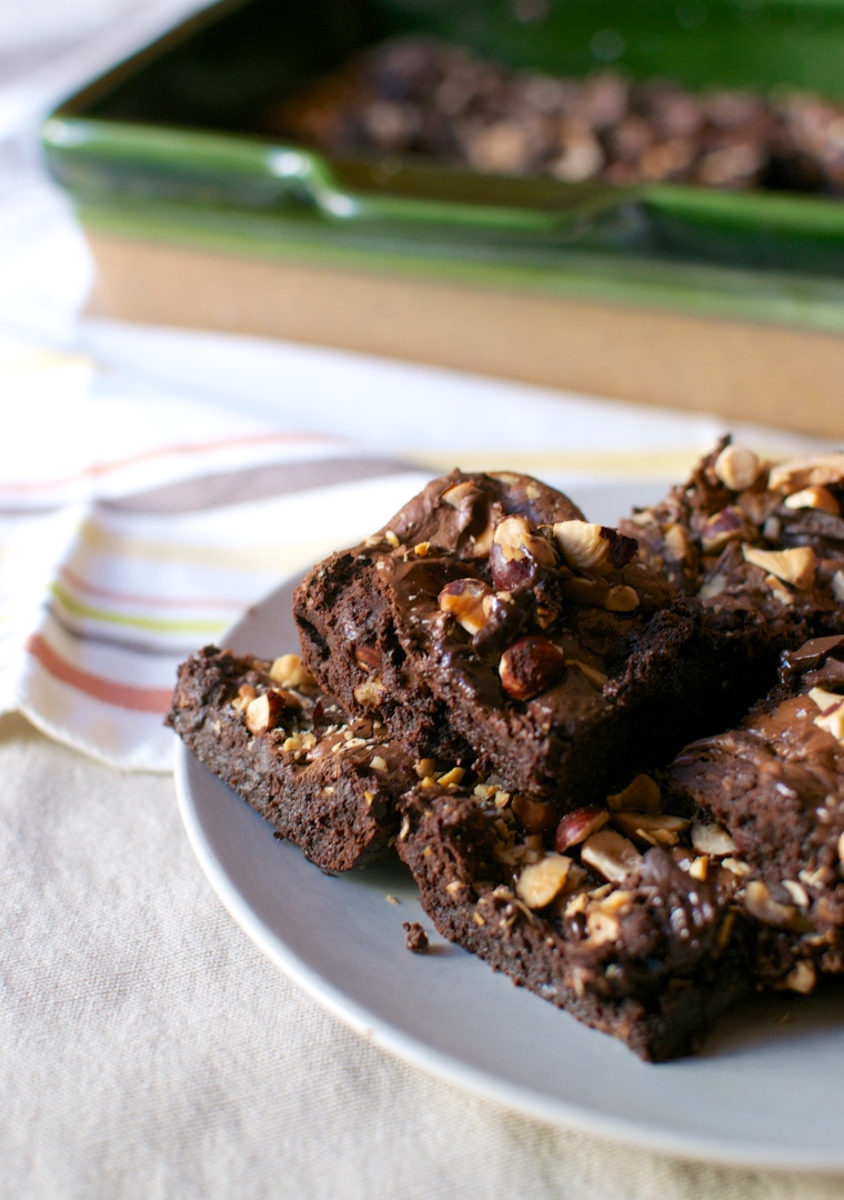 The Best Flourless Brownies (Grain Free) // Big Eats Tiny Kitchen